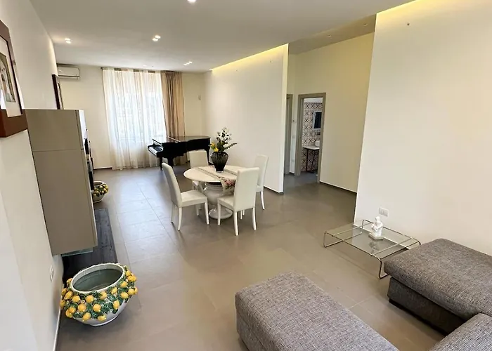 Roberto Luxury * Corato